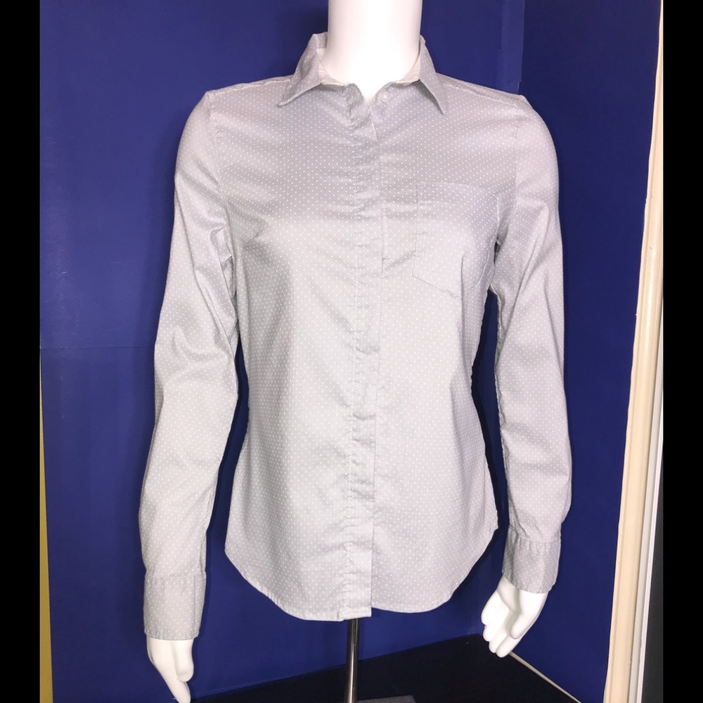 H & M • Micro Dot Button Up Shirt / size (8) NWOT!